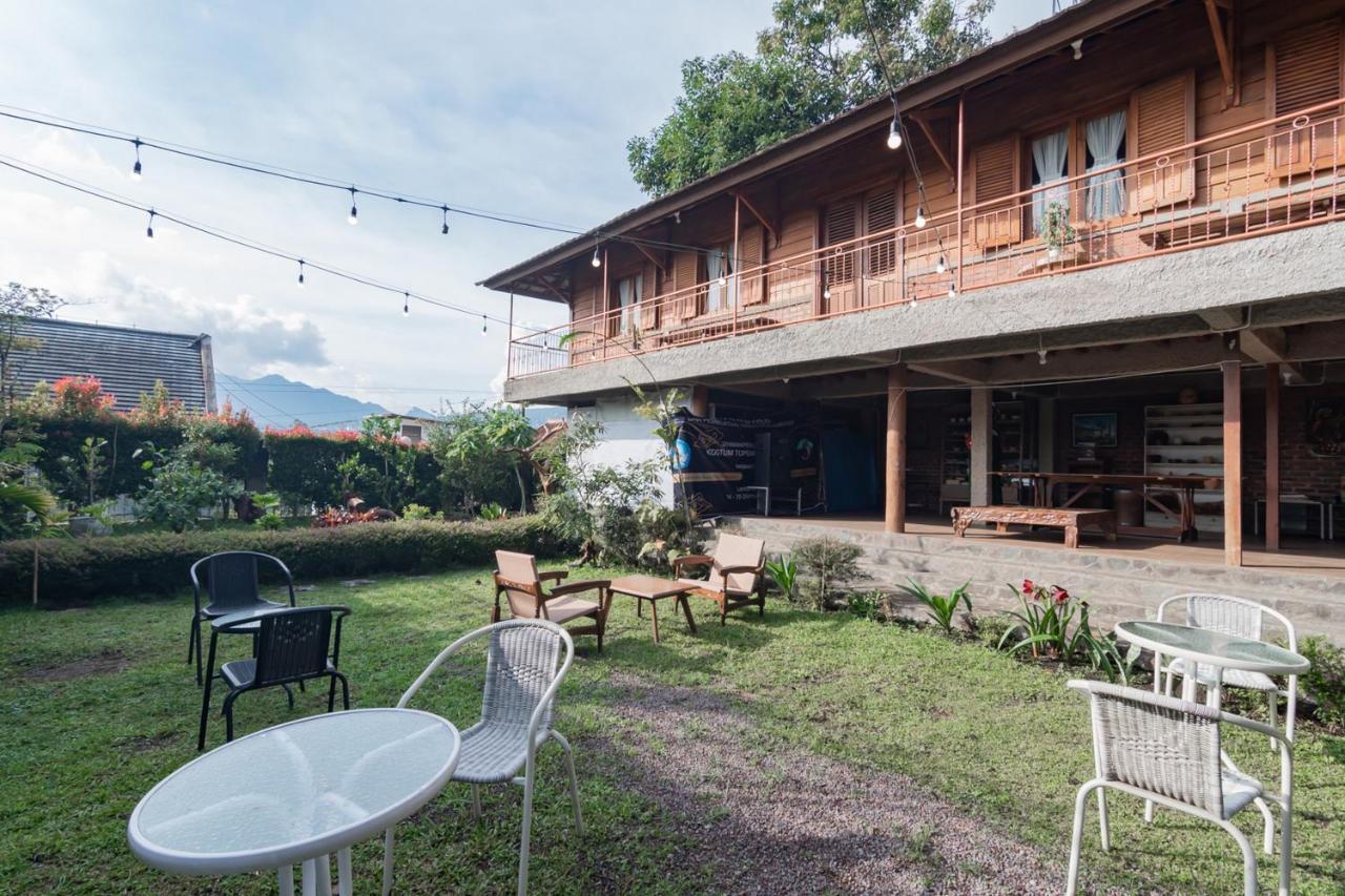 Samakta Guest House Lembang Exteriör bild