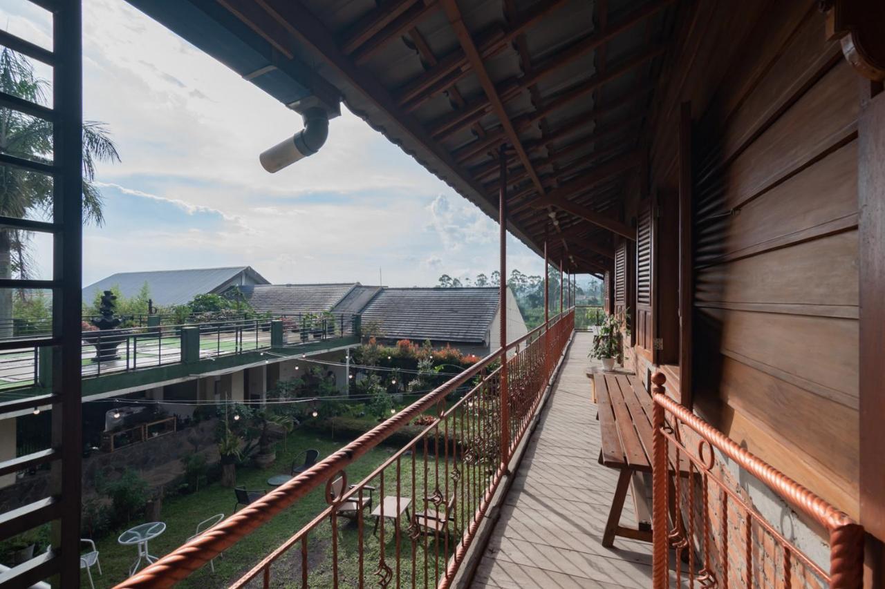 Samakta Guest House Lembang Exteriör bild
